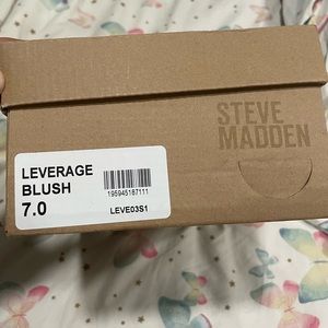 Steve Madden Leverage blush heels